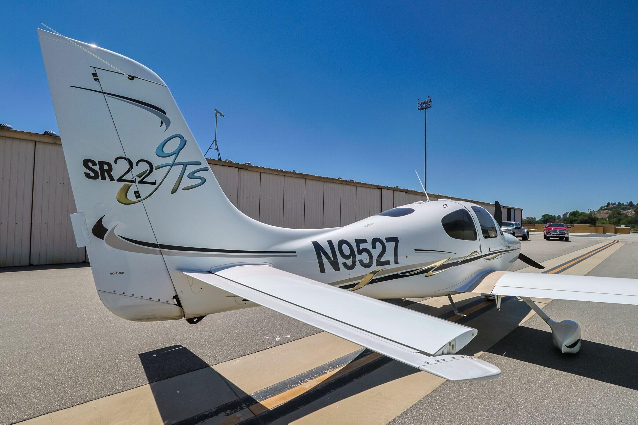 2006 SR22-G2 GTS (N9527), photo 4