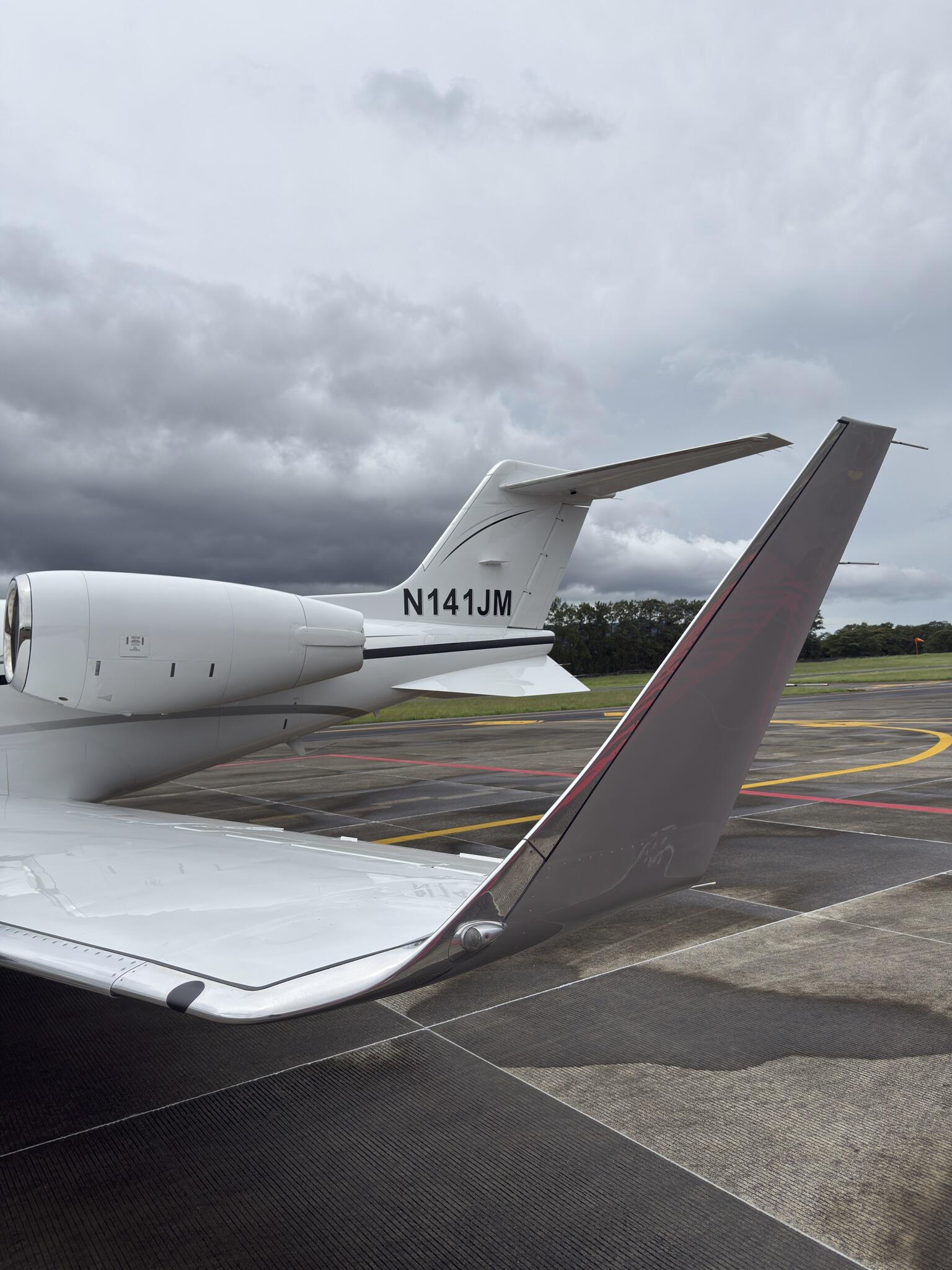 Learjet 40 3