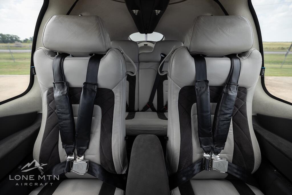 2024 Cirrus SR22 G7 GTS (N247ES), photo 8
