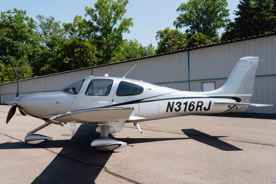 2025 CIRRUS SR22 G7+ GTS