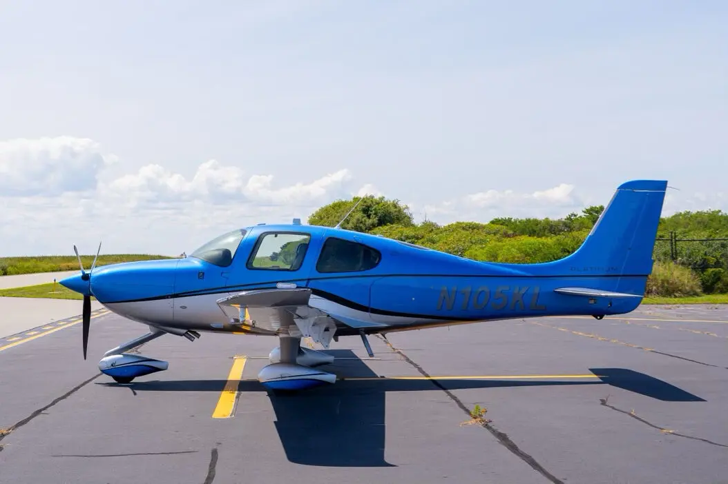 2017 CIRRUS SR22 G6