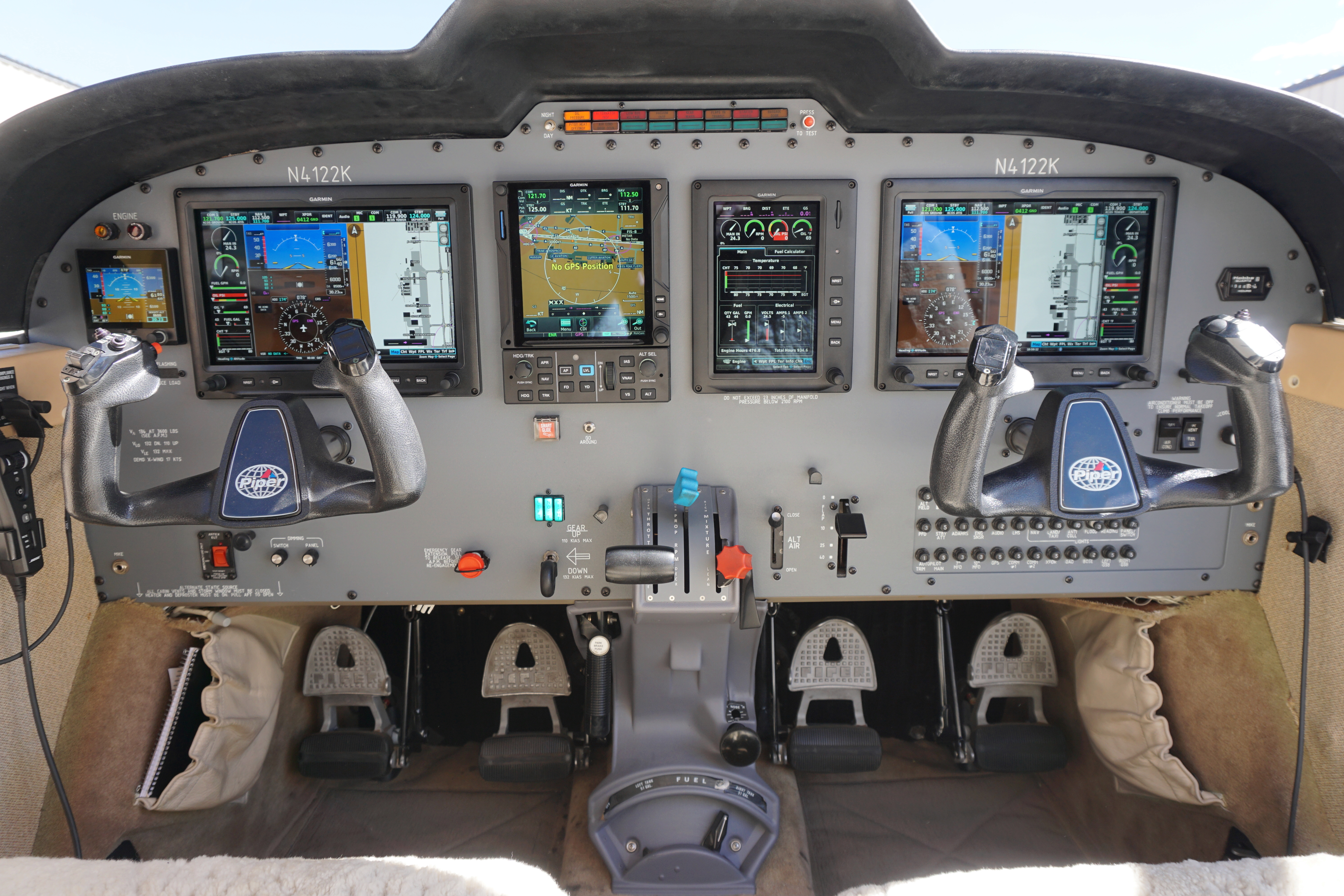 1998 Piper PA-32R-301 Saratoga II HP 4