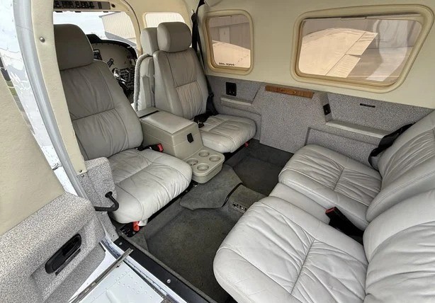 2004 Piper PA-34-220T Seneca V 5