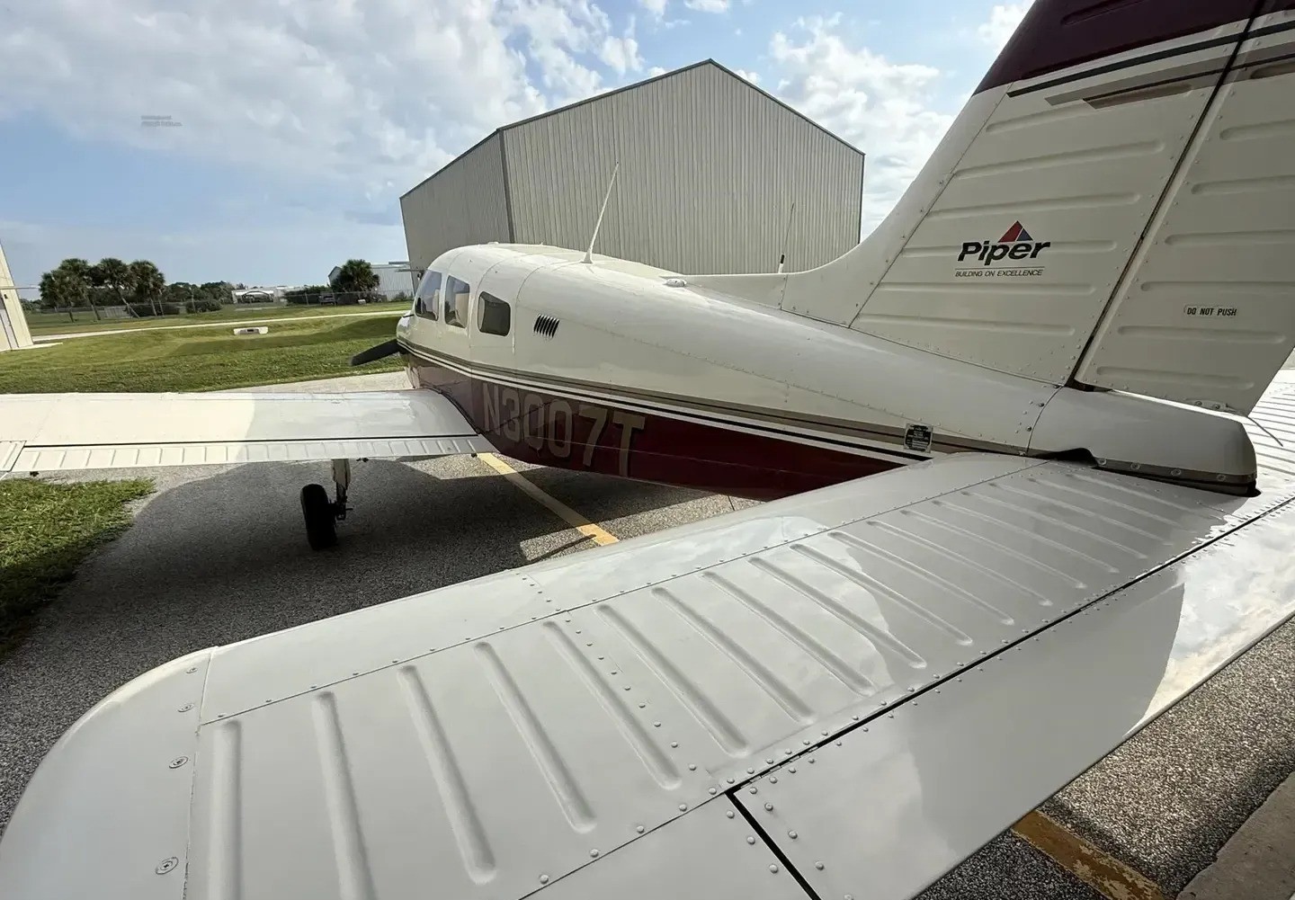 1997 Piper PA-28-181 Archer III 3