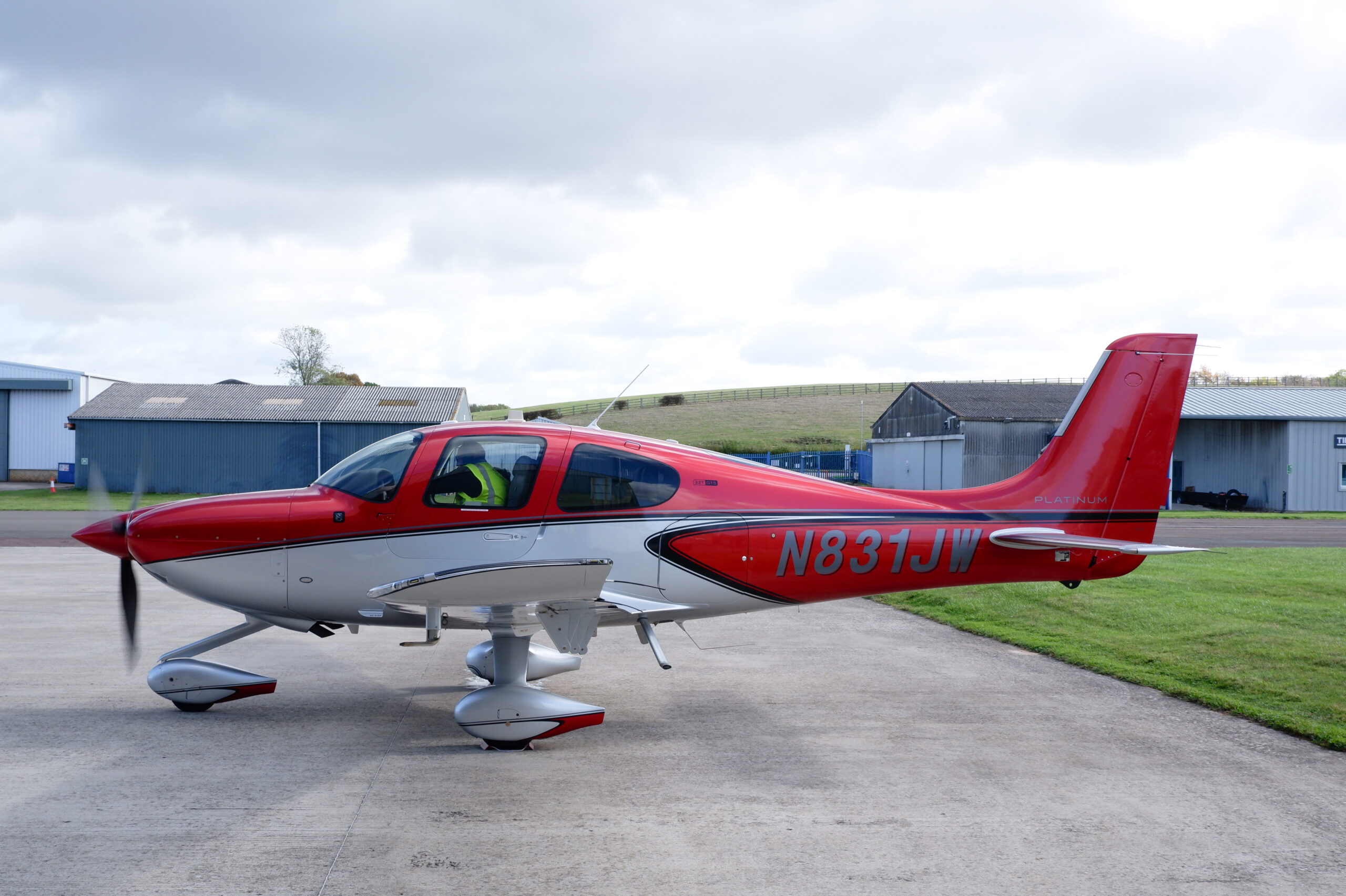 N831JW SR22T-G6 GTS
