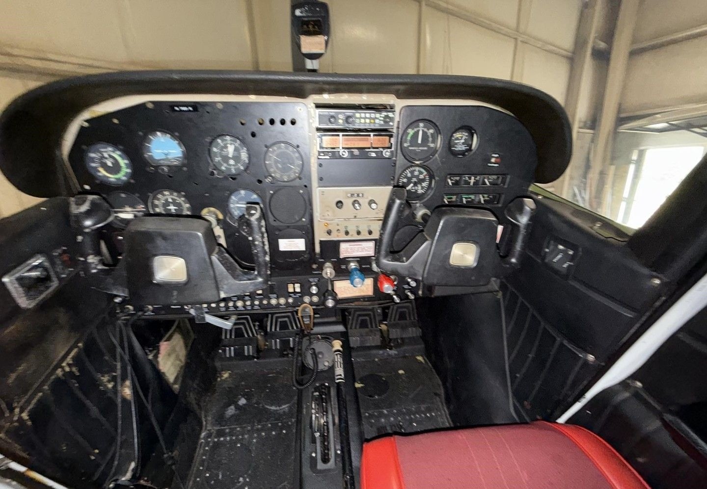 1976 Cessna 180J Skywagon 4