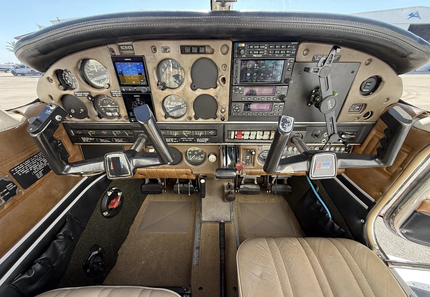 1979 Piper PA-28-181 Archer II 3