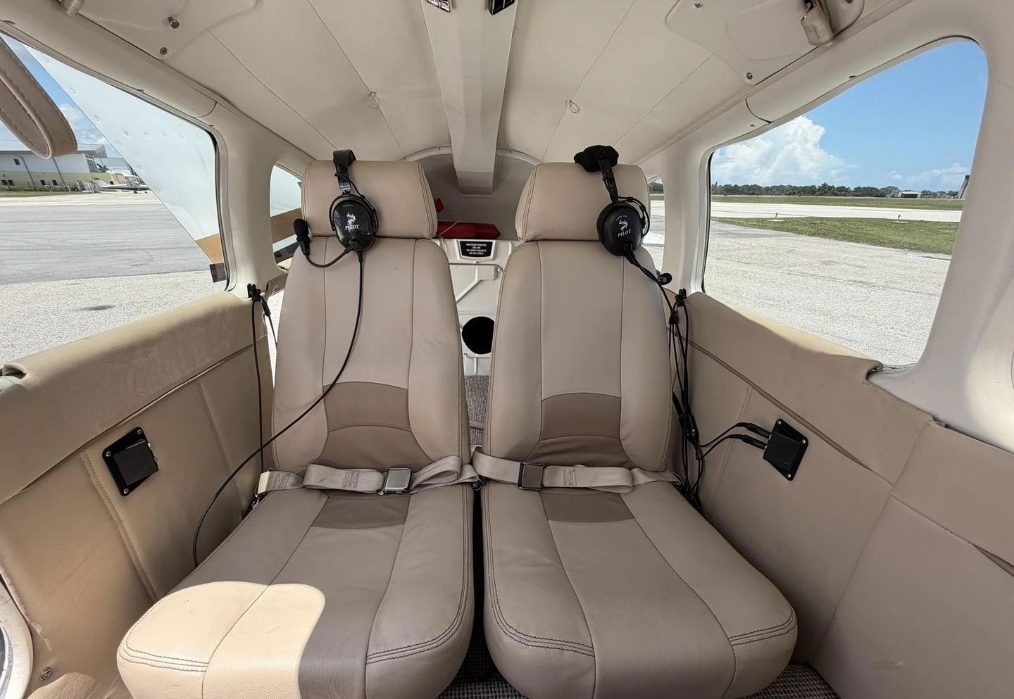 1976 Piper PA-28R-200 Arrow II 4