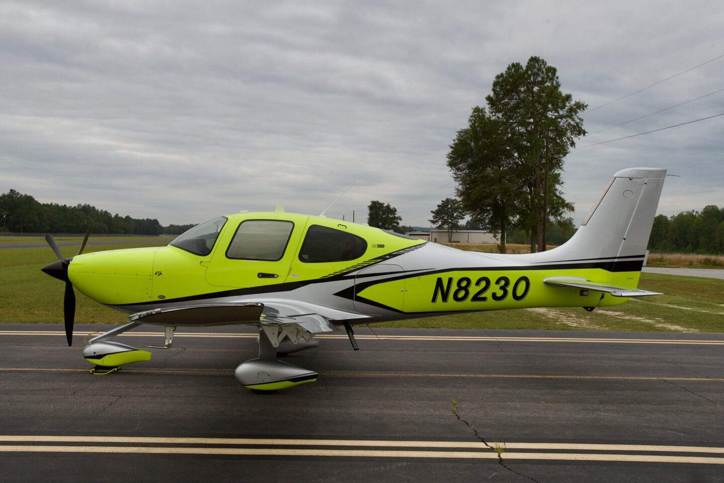 N8230 SR22-G7+ GTS