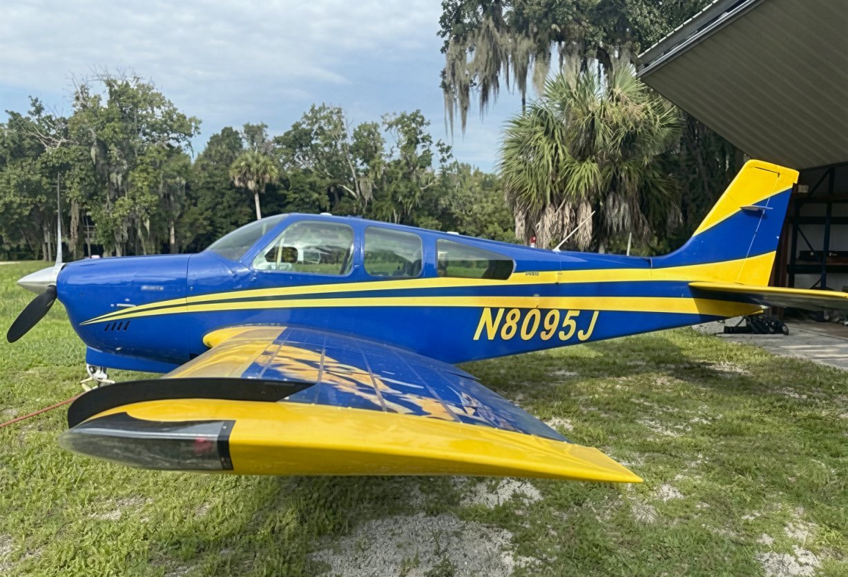 1974 Beechcraft F33A Bonanza