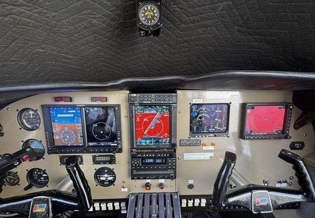 1977 Piper PA-23-250 Aztec F Turbo 3