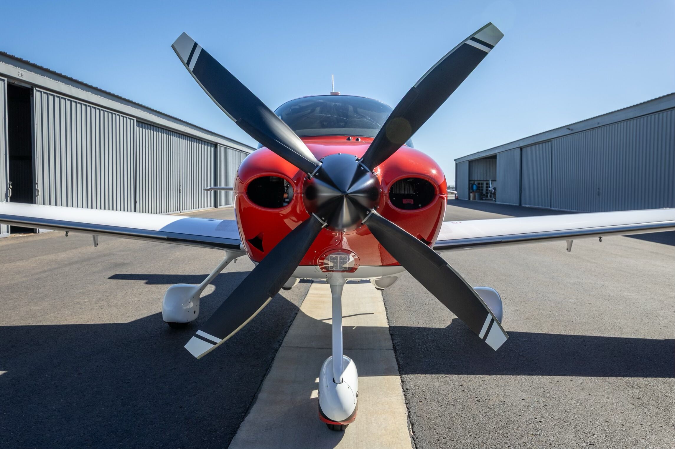 N742CF SR22T-7+ GTS 3