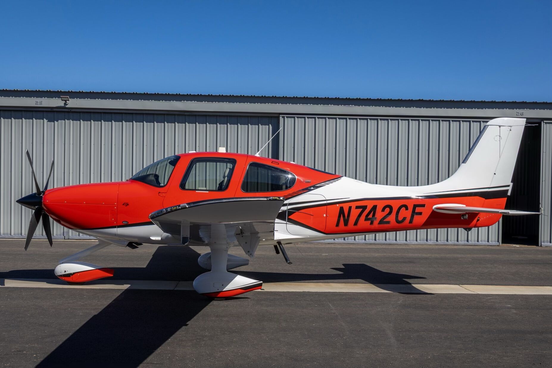N742CF SR22T-7+ GTS
