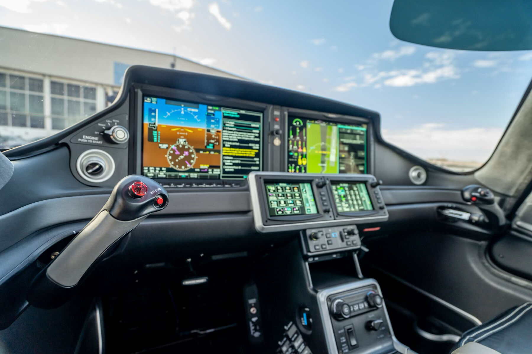 N721PJ SR22T-G7 GTS 4