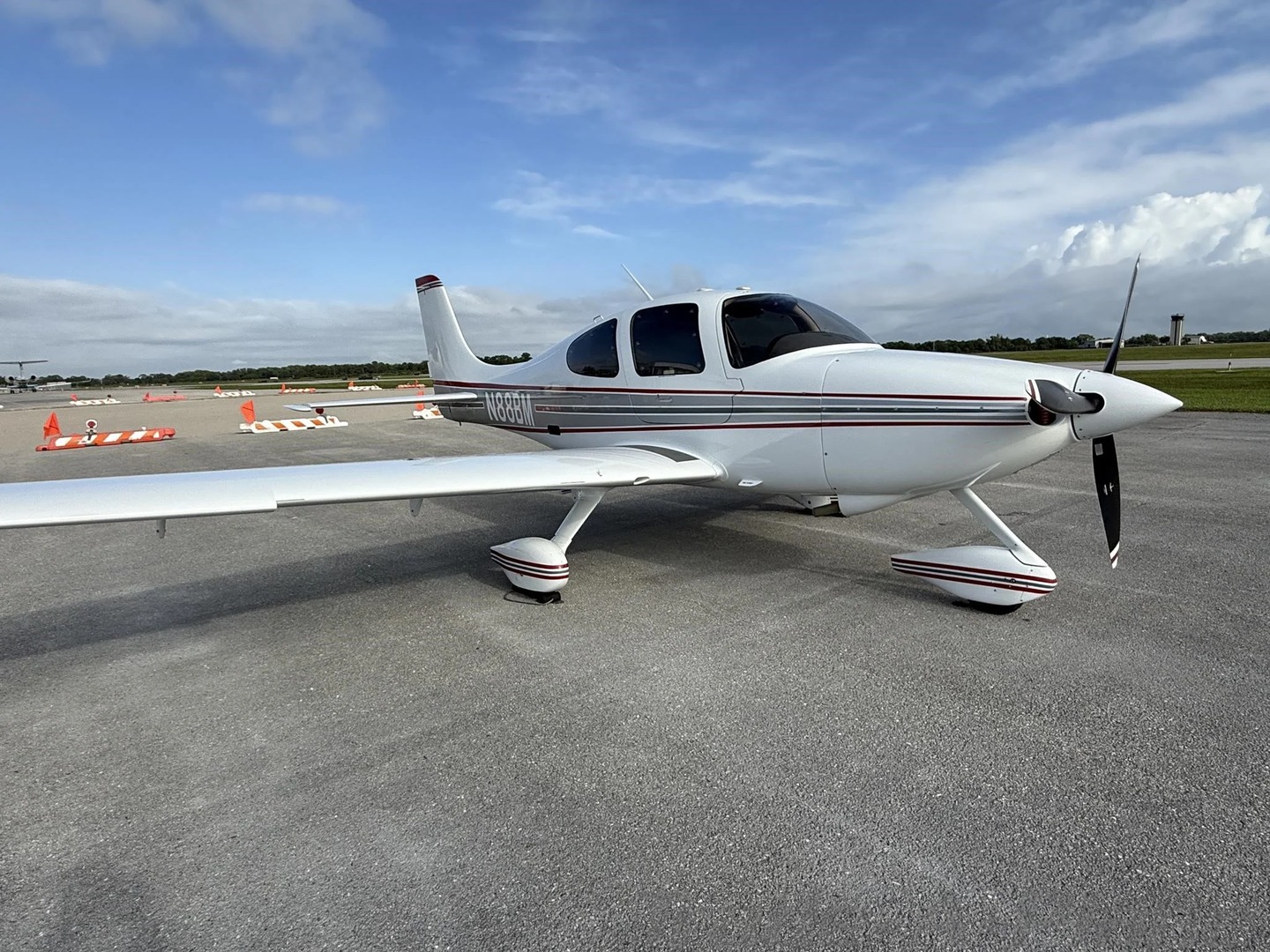 2004 Cirrus SR22 G2