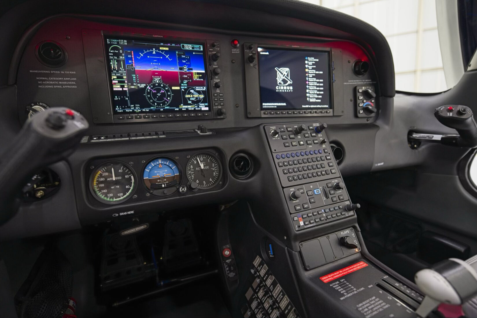 2022 CIRRUS SR20-G6 4